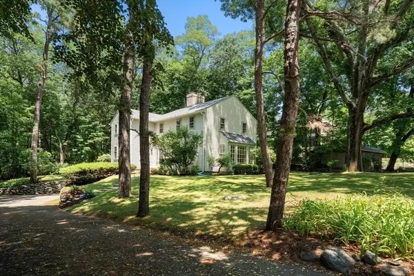 41 Locust Ave, Lexington, MA 02421