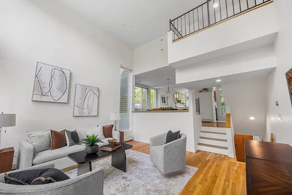 16 Ellery Square, Cambridge, MA 02138