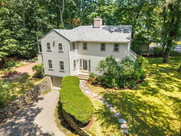 41 Locust Ave, Lexington, MA 02421