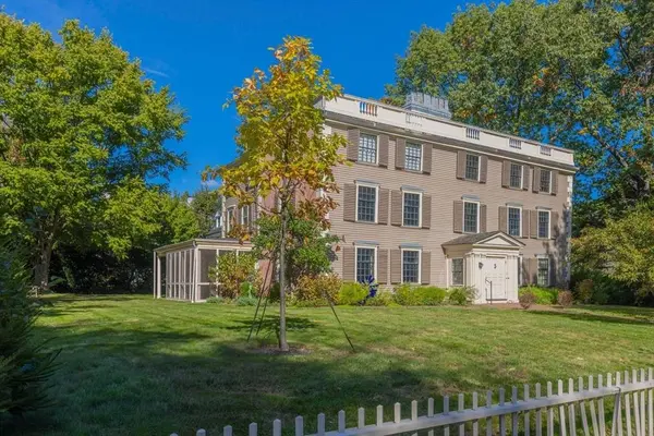 159 Brattle Street, Cambridge, MA 02138