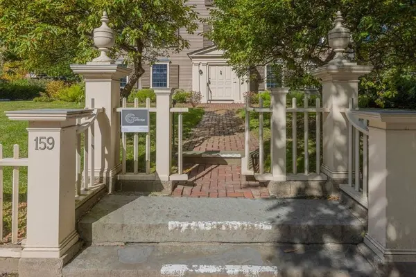 159 Brattle Street, Cambridge, MA 02138