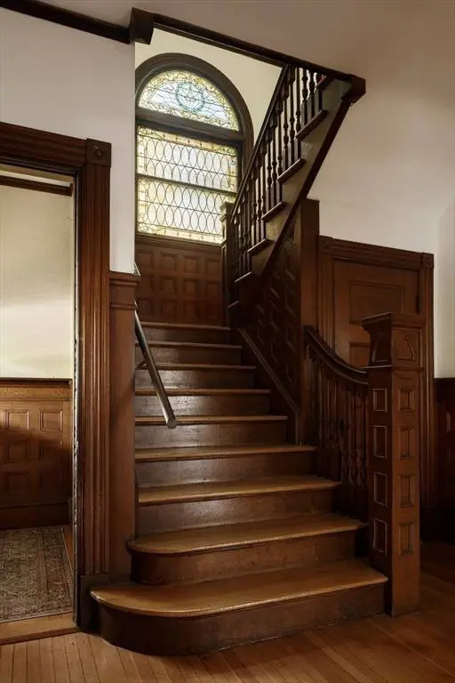 4 Hurlbut Street, Cambridge, MA 02138