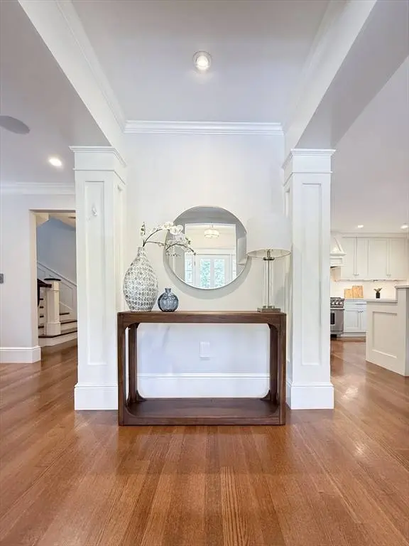 35 Willard St, Cambridge, MA 02138