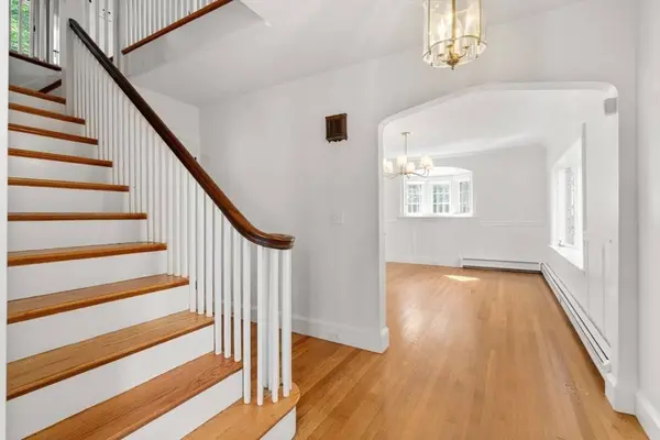 16 Douglas Road, Belmont, MA 02478