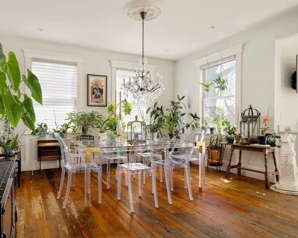 70 Oxford St, Somerville, MA 02143