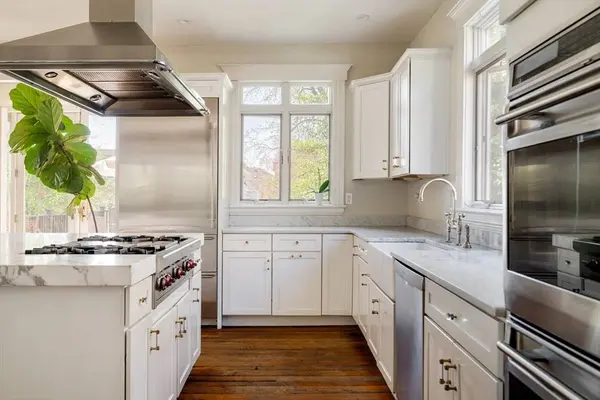 70 Oxford St, Somerville, MA 02143