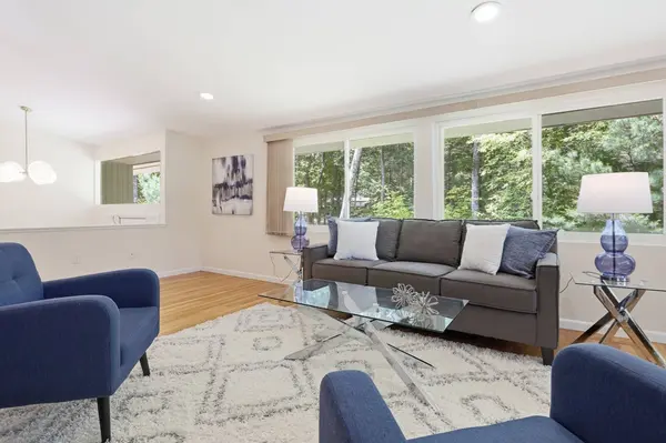 430 Heald Rd, Carlisle, MA 01741