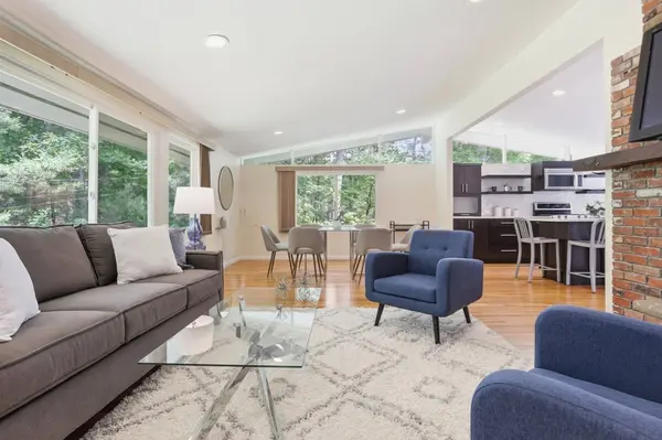 430 Heald Rd, Carlisle, MA 01741