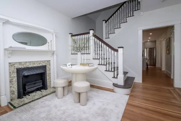 109 Lake View Ave, Cambridge, MA 02138