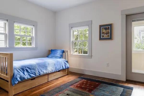 159 Fayerweather Street #1, Cambridge, MA 02138