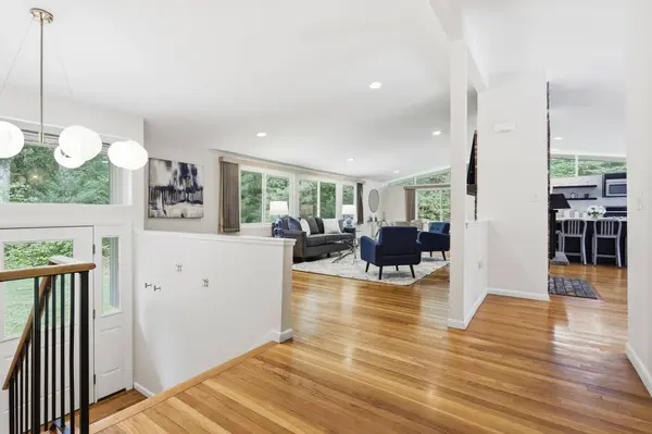 430 Heald Rd, Carlisle, MA 01741