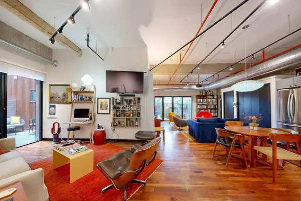 1060 Broadway #114