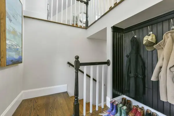 37 Oakview Ter #3, Boston, MA 02130