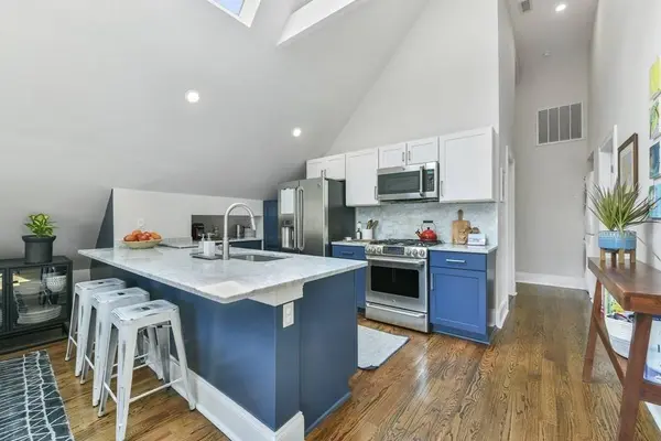 37 Oakview Ter #3, Boston, MA 02130