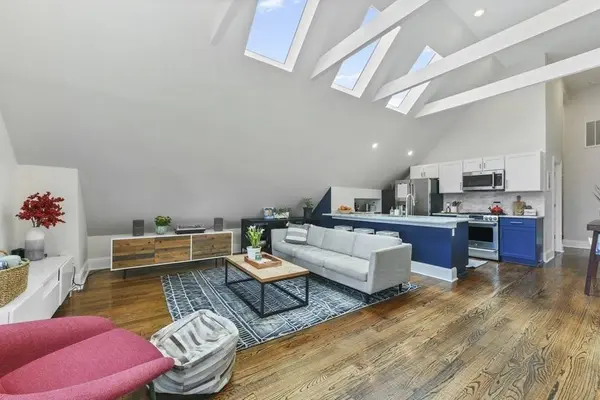 37 Oakview Ter #3, Boston, MA 02130