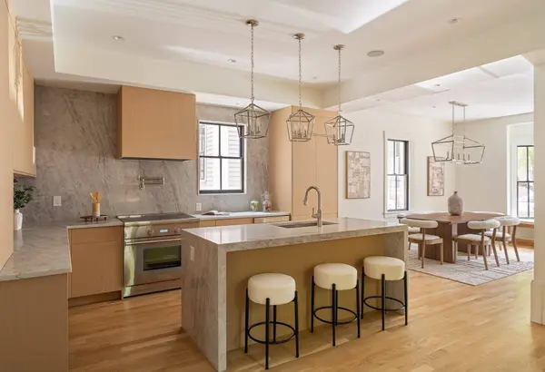 11 Mt. Auburn Street #11