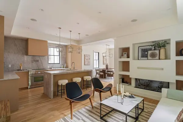 11 Mt. Auburn Street #11, Cambridge, MA 02138