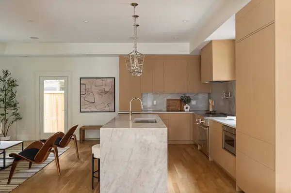 11 Mt. Auburn Street #11, Cambridge, MA 02138