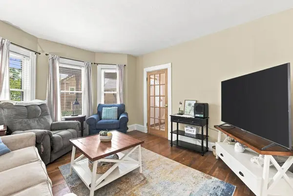 10 Albion St, Medford, MA 02155