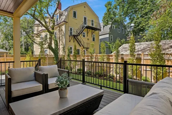 65 Hammond Street, Cambridge, MA 02138