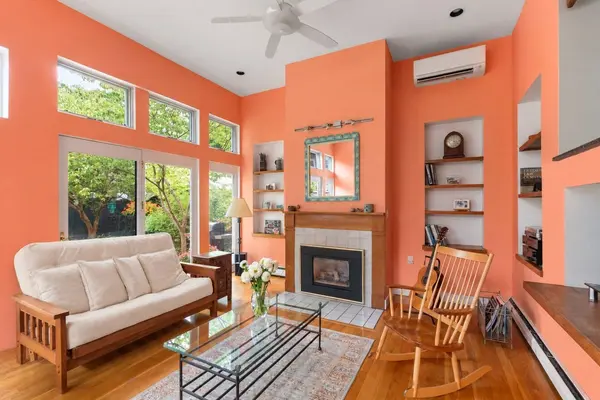 33 Fenno Street, Cambridge, MA 02138