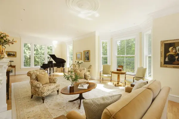 68 Sparks Street, Cambridge, MA 02138