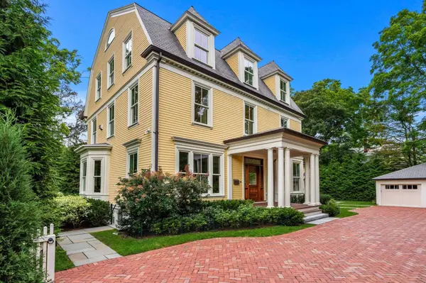 68 Sparks Street, Cambridge, MA 02138