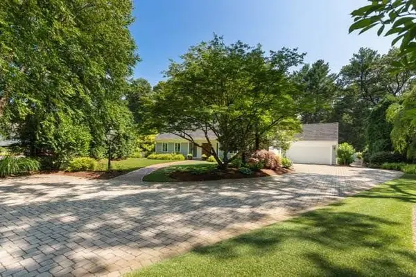 125 Bristers Hill, Concord, MA 01742