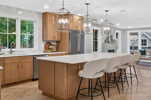 21 Cottage Park Ave, Cambridge, MA 02140