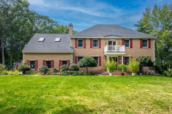 17 Wyndcliff Drive, Acton, MA 01720