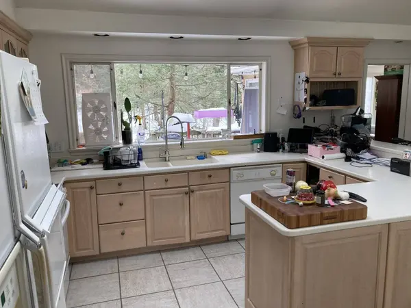 6 Partridge Ln, Lincoln, MA 01773