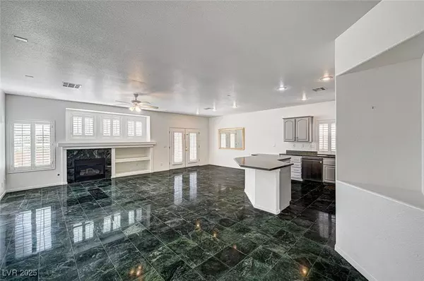 900 Royal Plum LN, Las Vegas, NV 89144