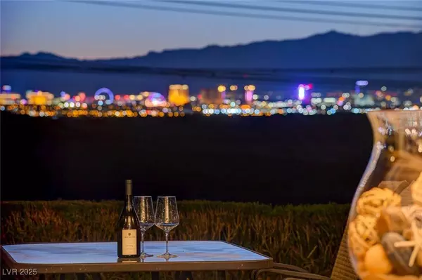 7 Contrada Fiore DR, Henderson, NV 89011