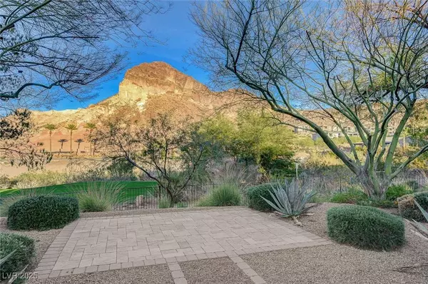 6 Lago Turchino CT, Henderson, NV 89011