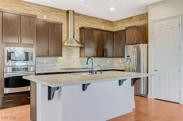 6 Lago Turchino CT, Henderson, NV 89011