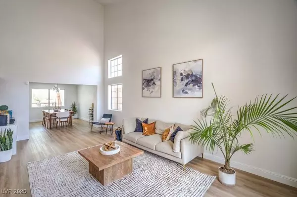 2713 Beachside CT, Las Vegas, NV 89117