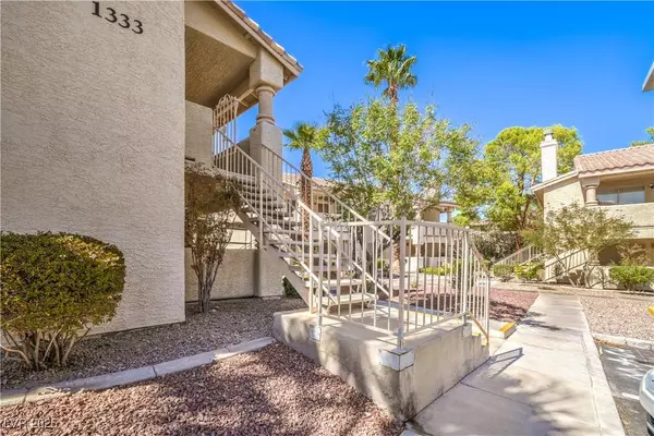 1333 Pinto Rock LN #202, Las Vegas, NV 89128