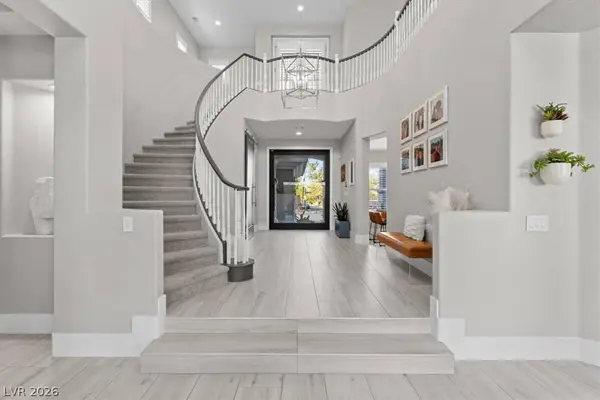 9705 Plateau Heights PL, Las Vegas, NV 89144