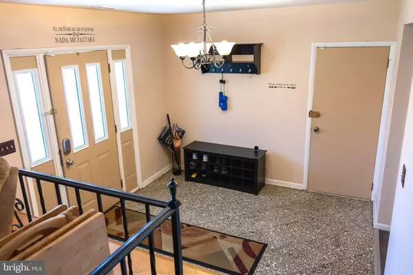 1890 GREENWILLOWS DR, Vineland, NJ 08361