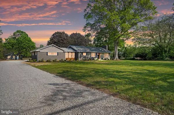 219 S SPRING RD, Vineland, NJ 08361