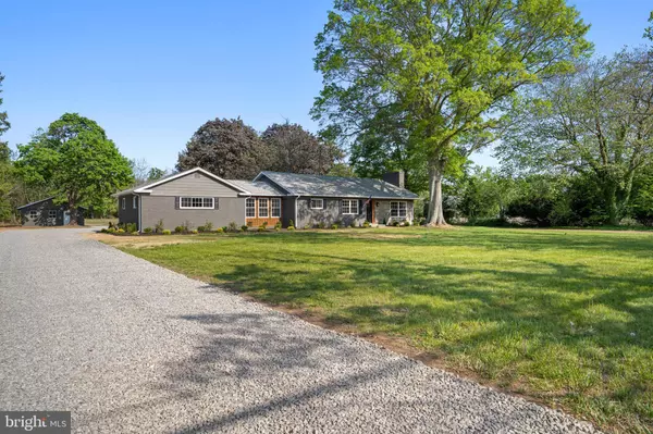 219 S SPRING RD, Vineland, NJ 08361