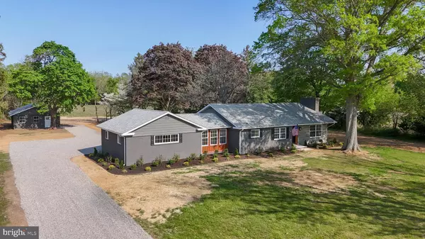 219 S SPRING RD, Vineland, NJ 08361