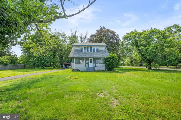 668 S SPRING RD, Vineland, NJ 08361