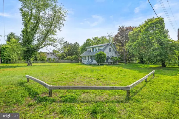 668 S SPRING RD, Vineland, NJ 08361