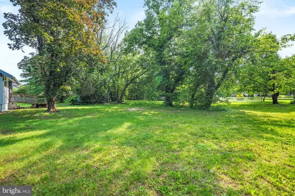 668 S SPRING RD, Vineland, NJ 08361