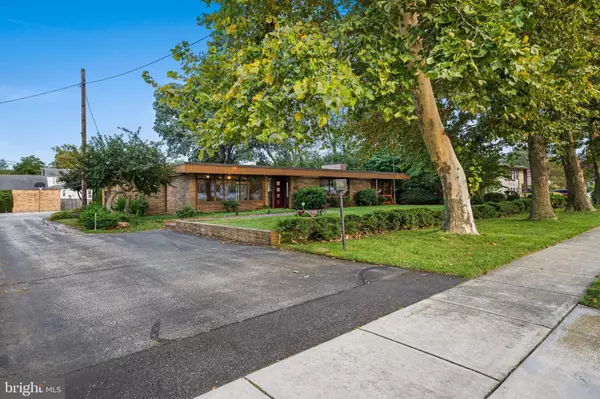 19 NORTHWOOD DR, Vineland, NJ 08360