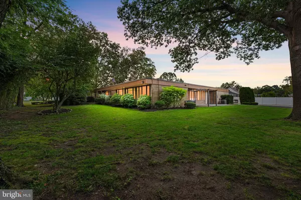 19 NORTHWOOD DR, Vineland, NJ 08360