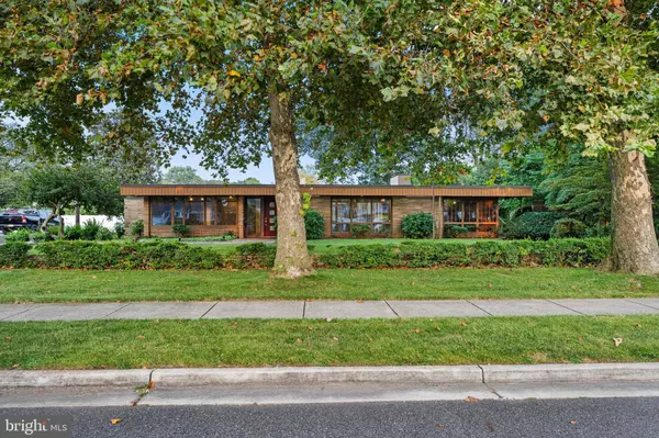 19 NORTHWOOD DR, Vineland, NJ 08360