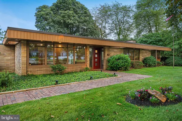 19 NORTHWOOD DR, Vineland, NJ 08360