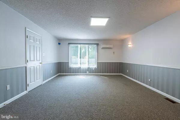 1117 E LANDIS AVE #C, Vineland, NJ 08360